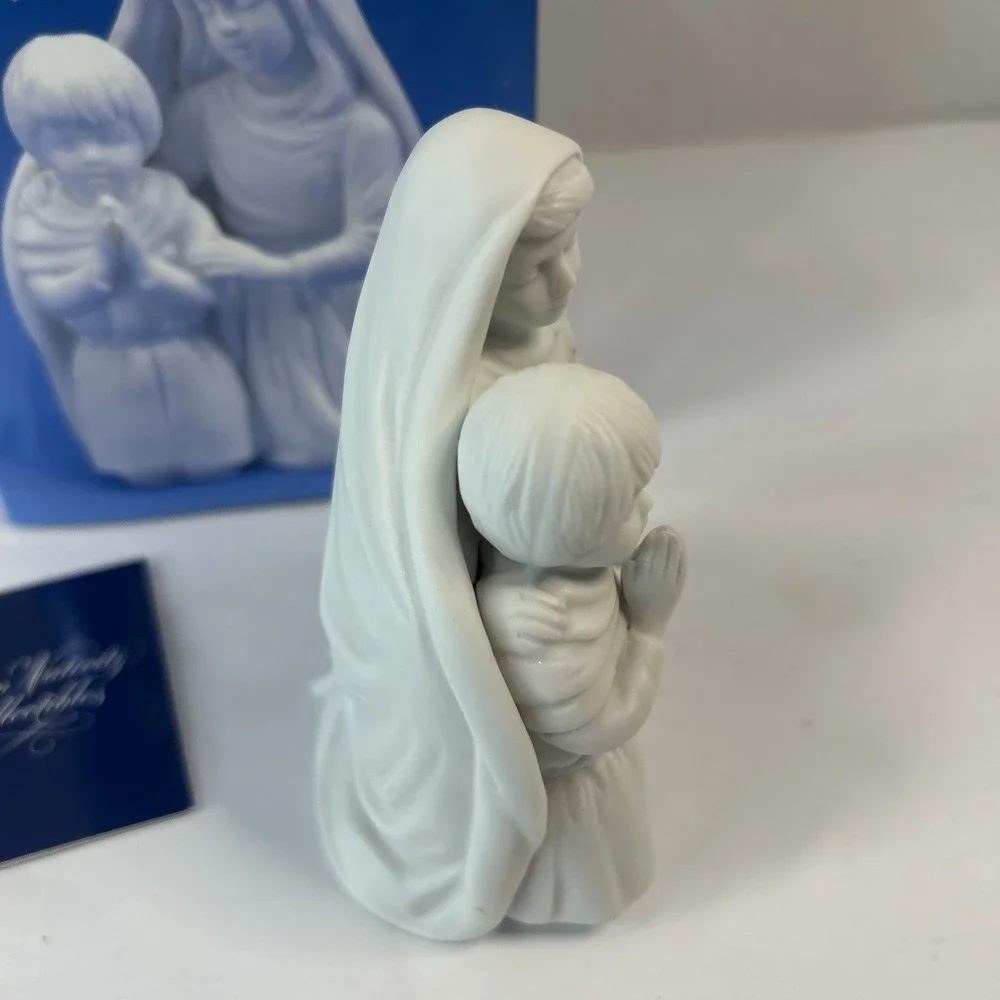 Avon Nativity Collectibles 